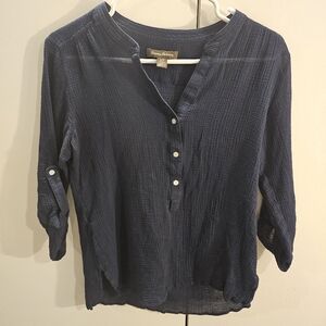 Tommy Bahama Womans Small Blue Blouse